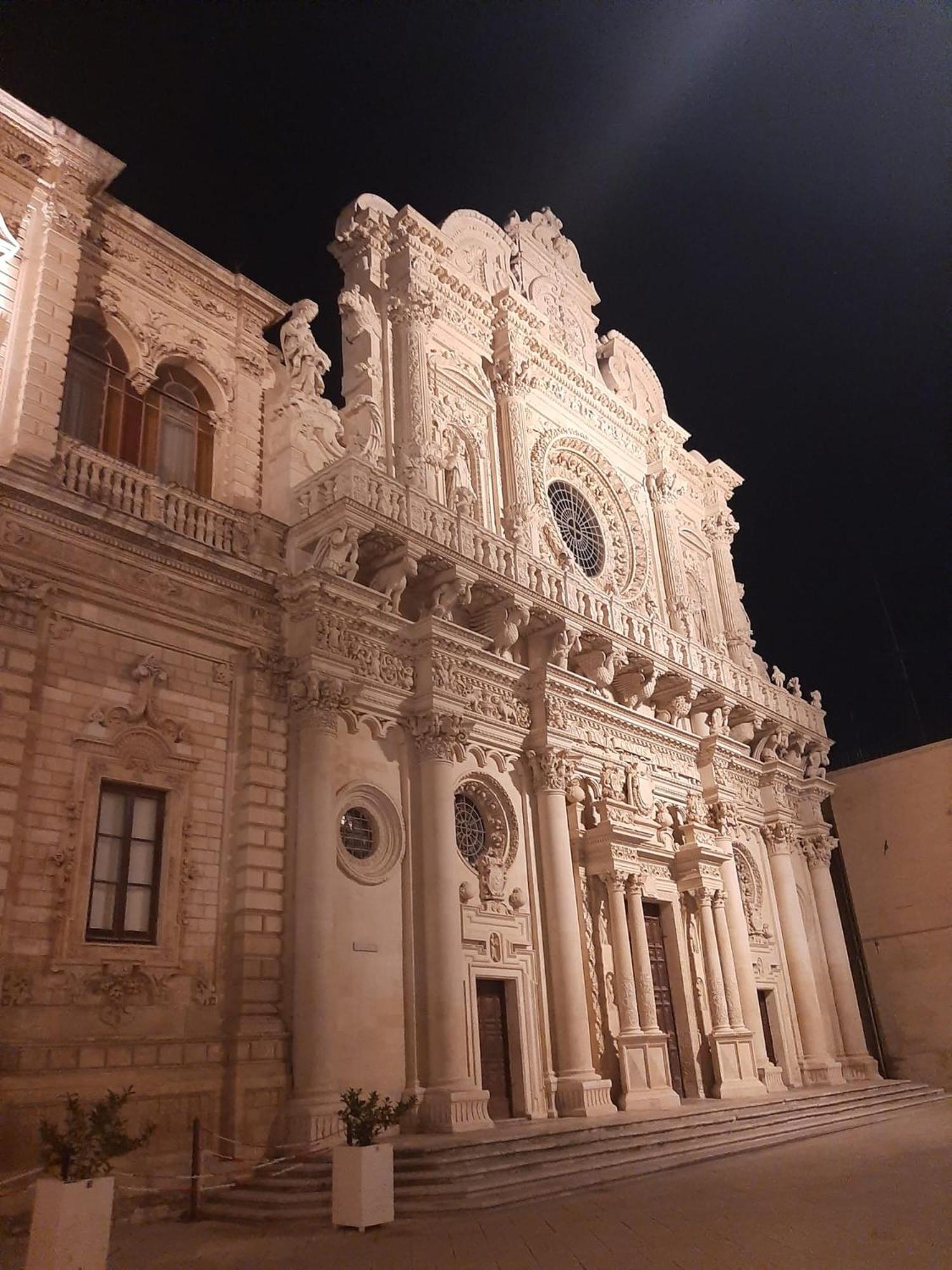 Appartement La Dimora Del Pumo à Lecce Extérieur photo