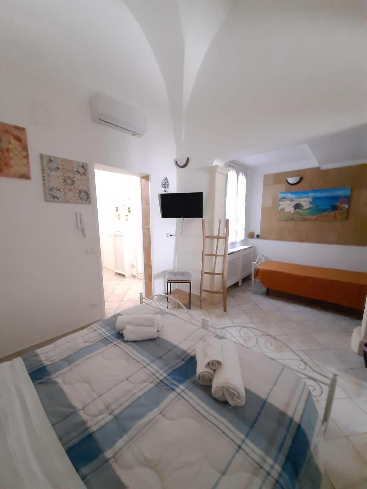 Appartement La Dimora Del Pumo à Lecce Extérieur photo